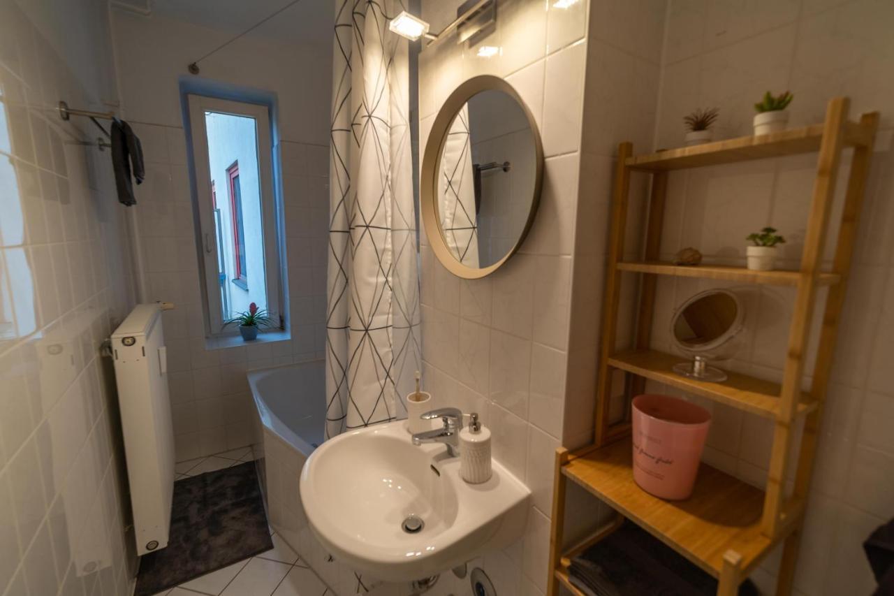 2 Bedroom 65Qm - Kitchen - Central - Netflix ماغديبورغ المظهر الخارجي الصورة